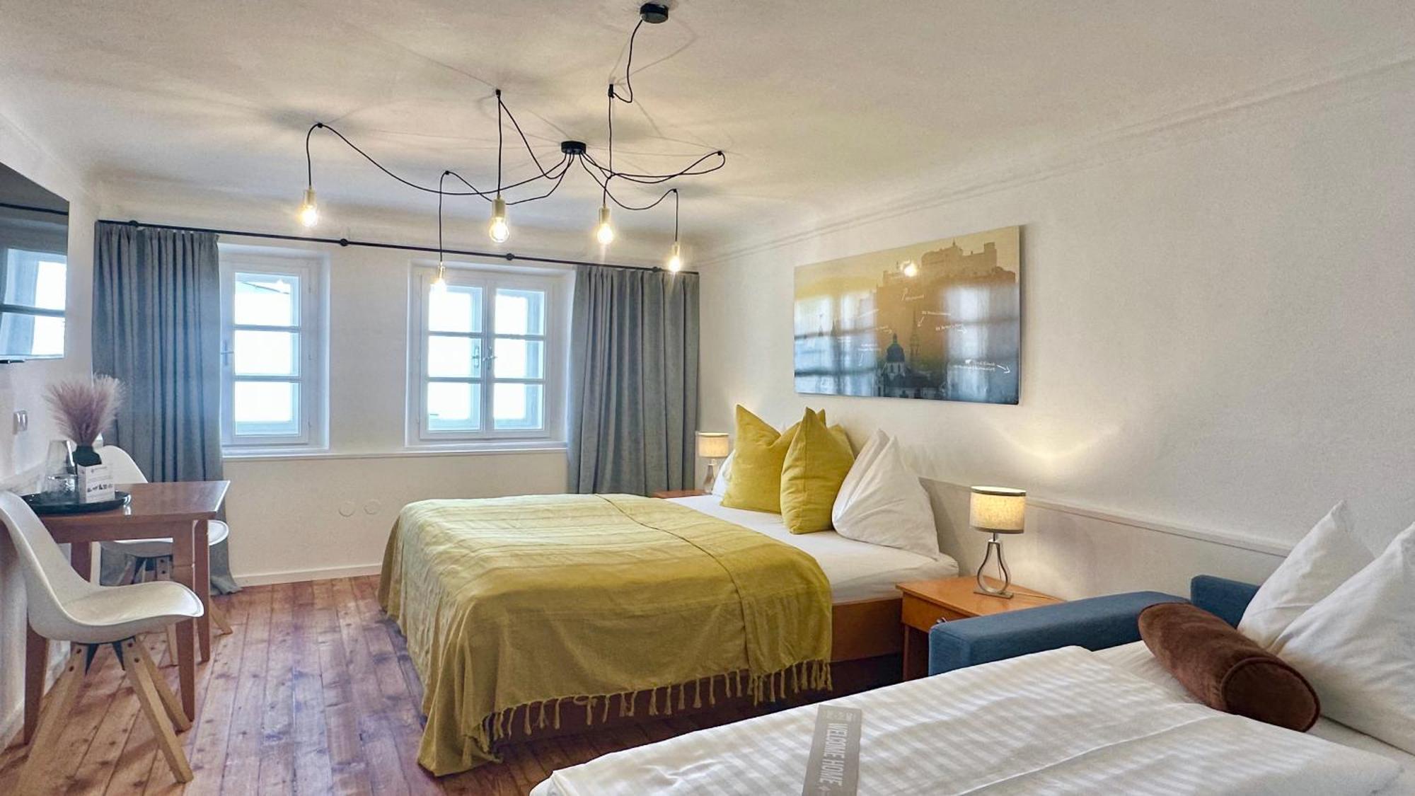 Hotel Krone 1512 Salzburg Bagian luar foto