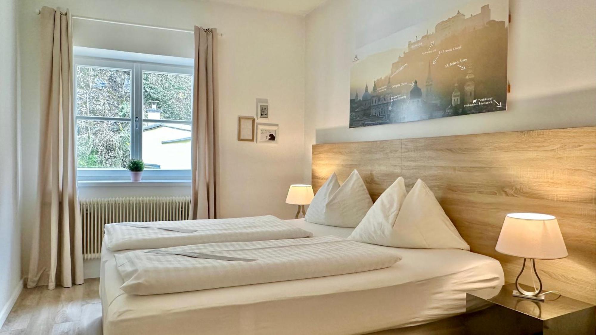 Hotel Krone 1512 Salzburg Bagian luar foto